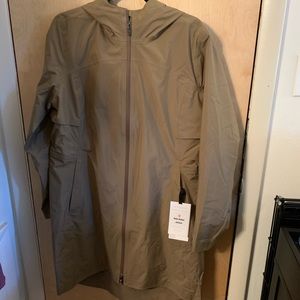 LuLuLemon Rain Rebel Jacket size 12